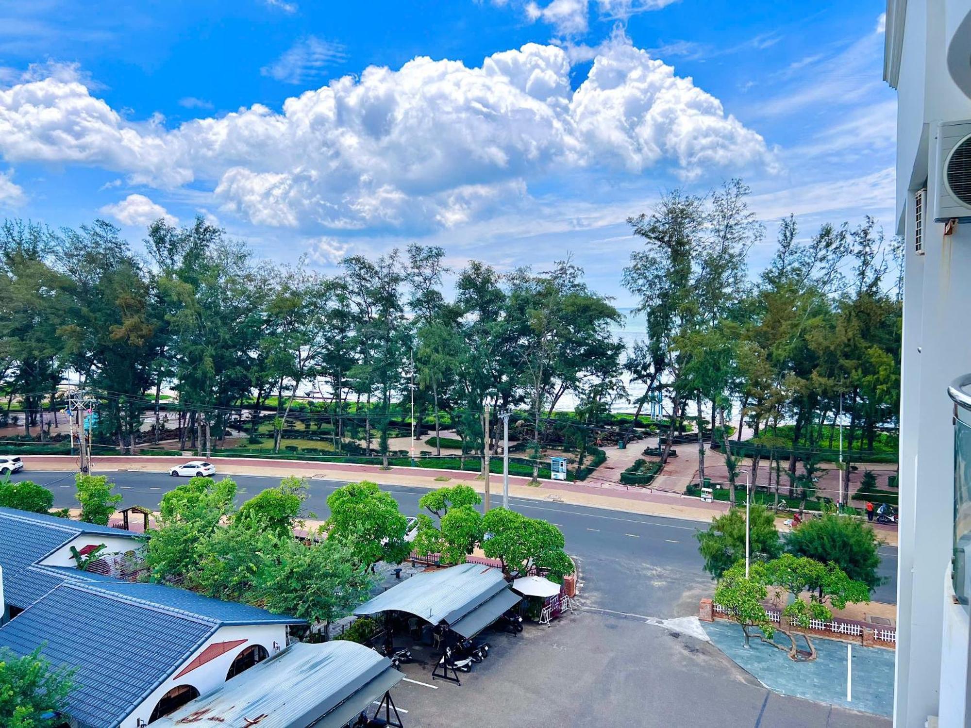 Khach San Binh Minh Hotel Phan Thiet Exterior foto